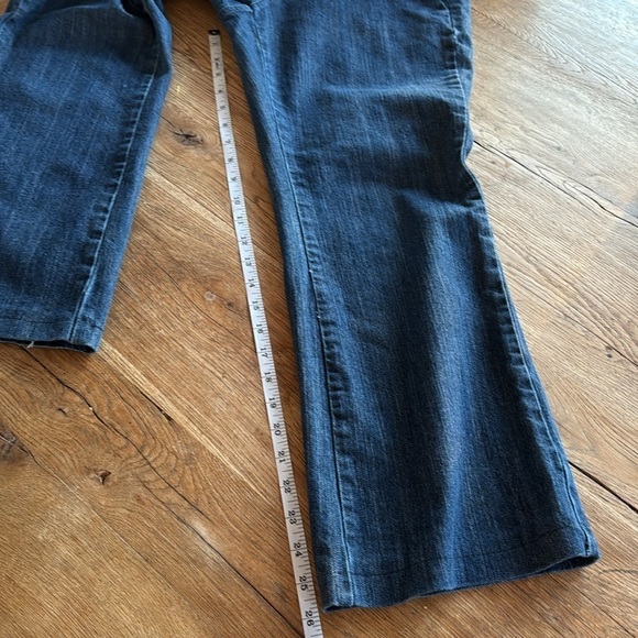 Tommy Hilfiger Women's Bootcut Jeans Blue 8 - Picture 4 of 8